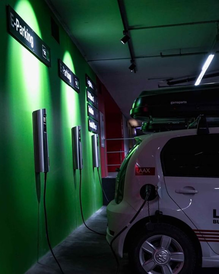 Juice Technology 005-001-00002 Зарядная станция JUICE CHARGER 2 (FIX) EL-JCF1 RFID, цвет: Нержавеющая сталь