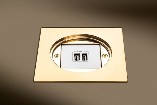 Lithoss Розетка ARPI IP66 Polished Brass, Цвет: Латунь