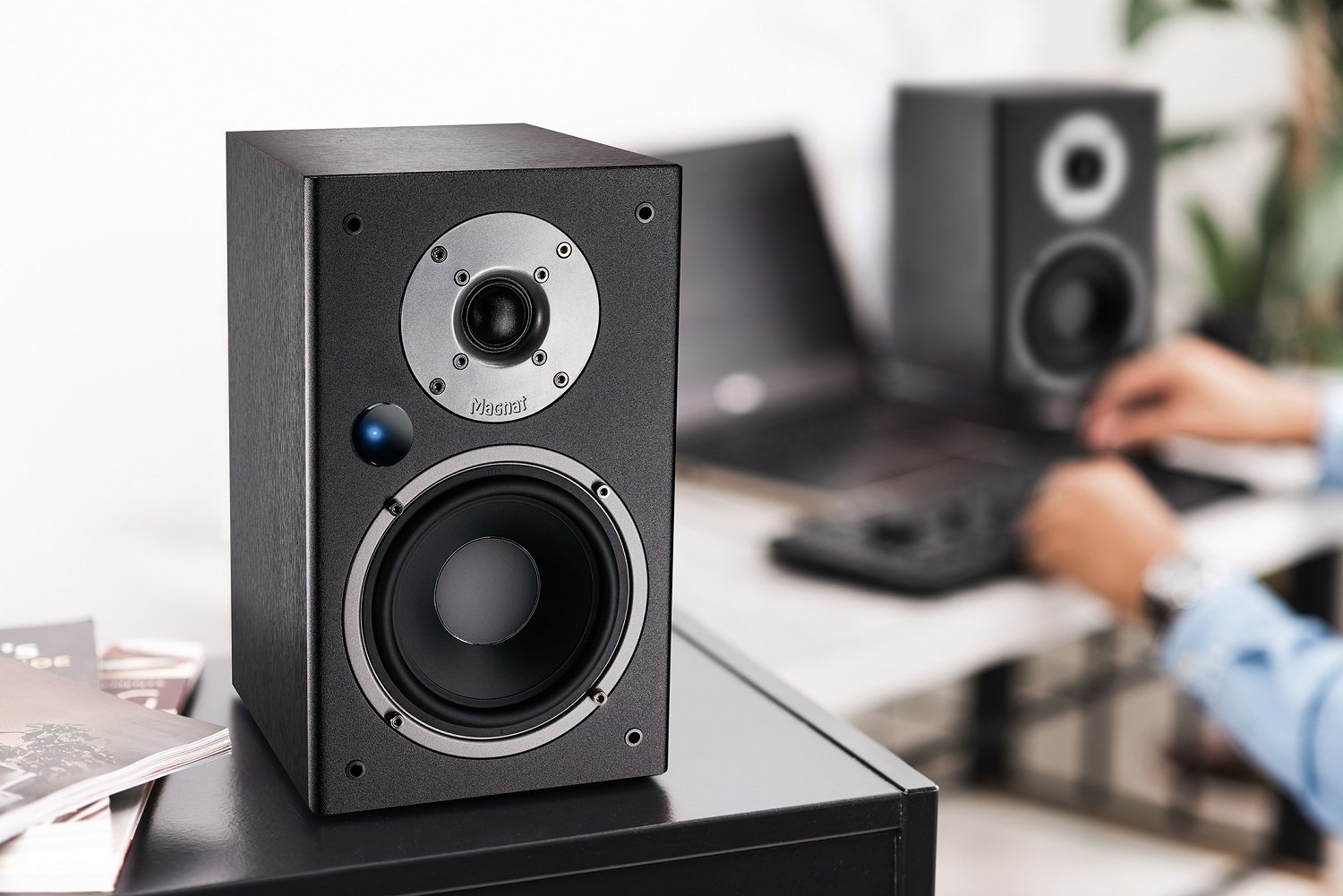 Magnat 254246 Полочная акустика Magnat Monitor Reference 3A black, цвет: Чёрный