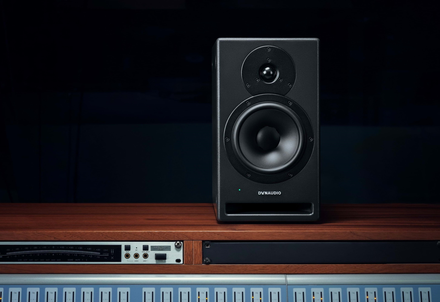 Dynaudio 197064 Студийный монитор Dynaudio Core 7
