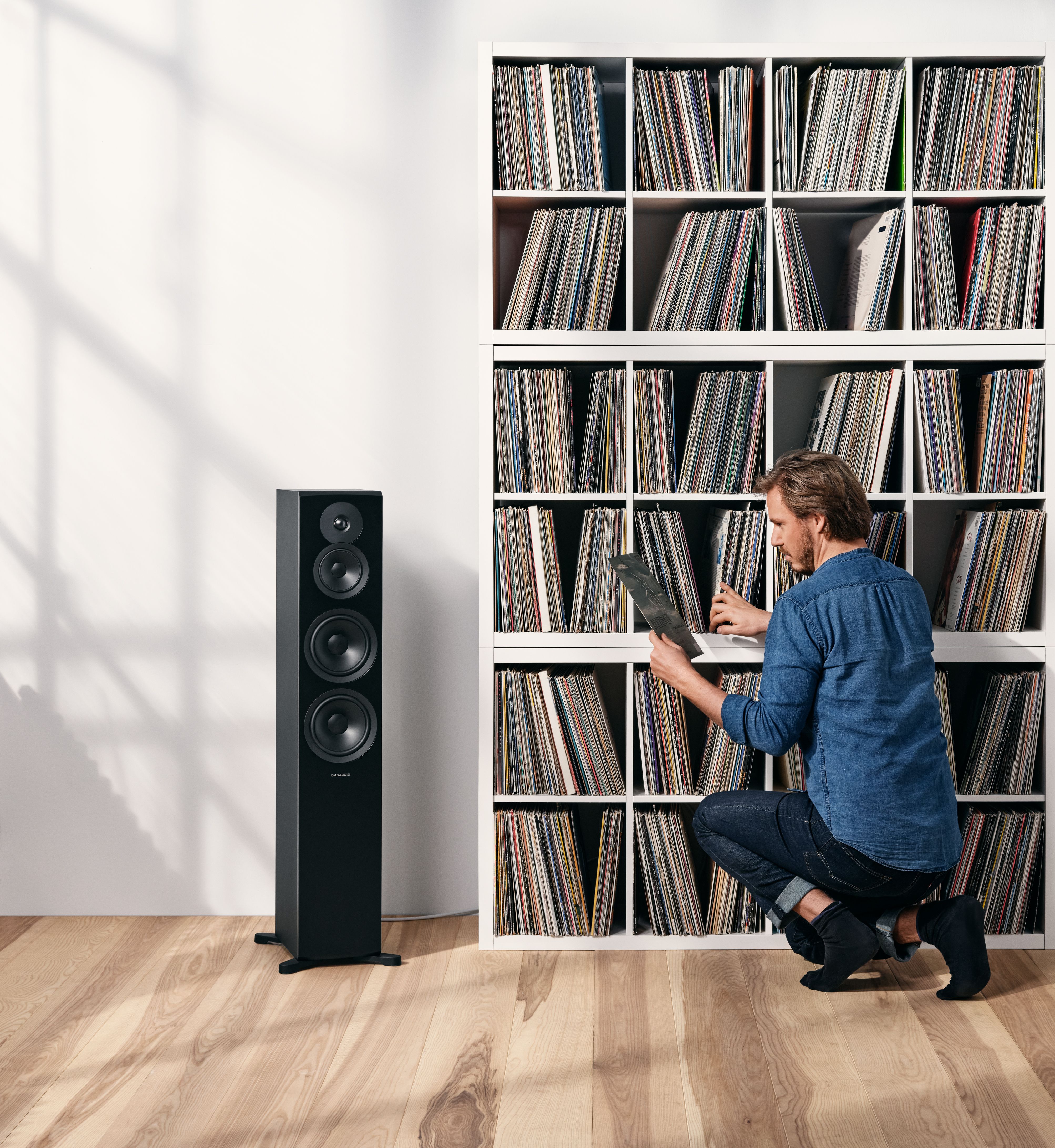 Dynaudio 248583 Напольная акустика Dynaudio New Emit 50 black, цвет: Чёрный