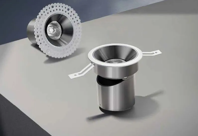 Yeelight YP-0330-24 Встраиваемый светильник Yeelight Pro E+ spotlight, мощность 12 Вт, угол рассеивания 24°