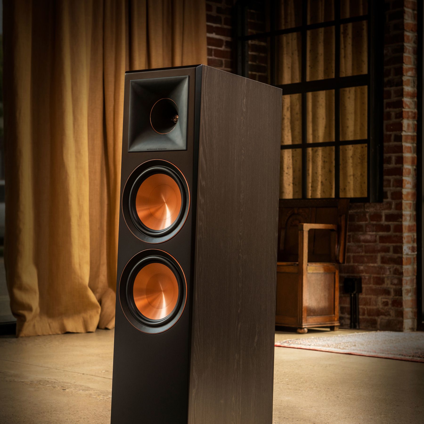 Klipsch 192400 Напольная акустика Klipsch RP-5000F walnut, цвет: Темно - коричневое дерево