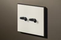 Lithoss LI0010121 Двухпозиционный переключатель Cockpit, цвет: Белый / Черный, оттенок: Матовый RAL9010 / Текстурированный (конус)