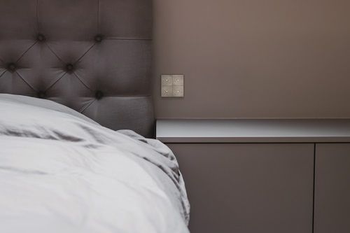 Tense KNX_INTFS4 Сенсорный выключатель KNX Intensity Forged Steel 4F, цвет: Коричневый