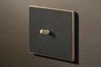 Lithoss LI0010114 Двухпозиционный переключатель Cockpit, цвет: Латунь / Черный, оттенок: Текстурированный, рифленая