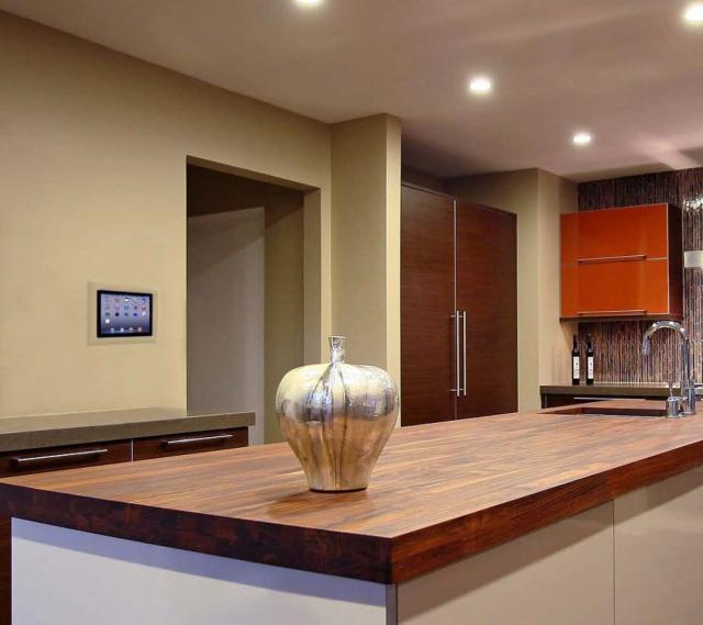 Sonance 73255 Мультирум Sonance CM-IW2000 (встраиваемая док-станция iPad/iPad2)