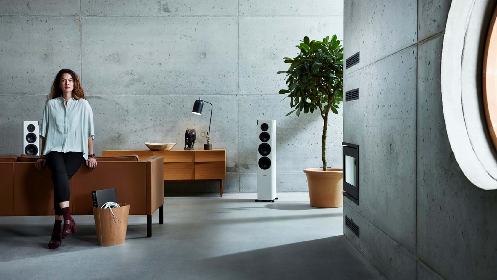 Dynaudio 166470 Напольная акустика Dynaudio FOCUS 60 XD GREY OAK HIGH GLOSS, цвет: Серый
