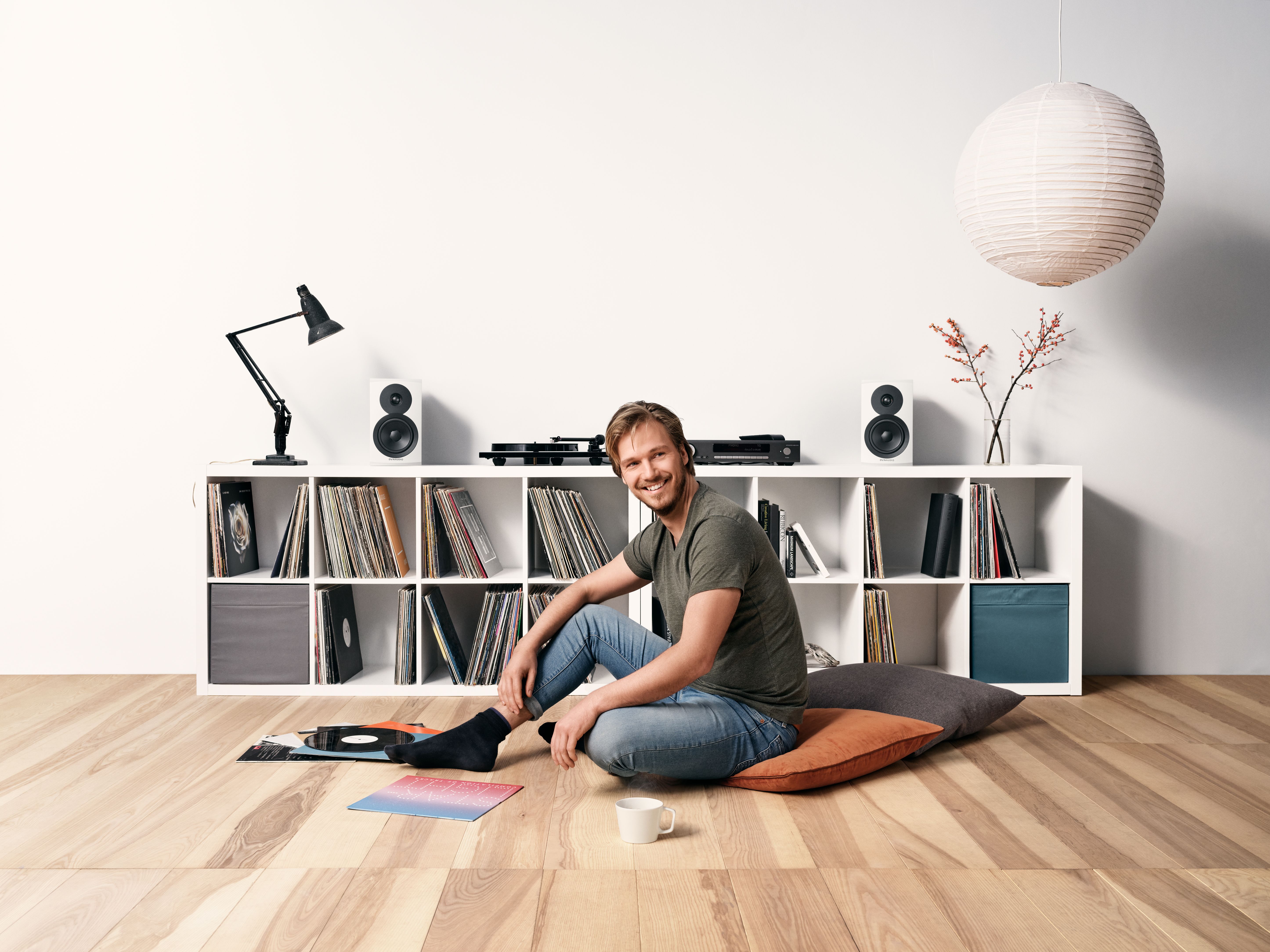 Dynaudio 248574 Полочная акустика Dynaudio New Emit 10 black, цвет: Чёрный