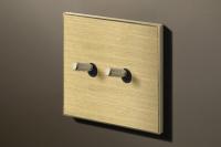 Lithoss LI0010132 Двухпозиционный переключатель Cockpit, цвет: Латунь, оттенок: Рифленый