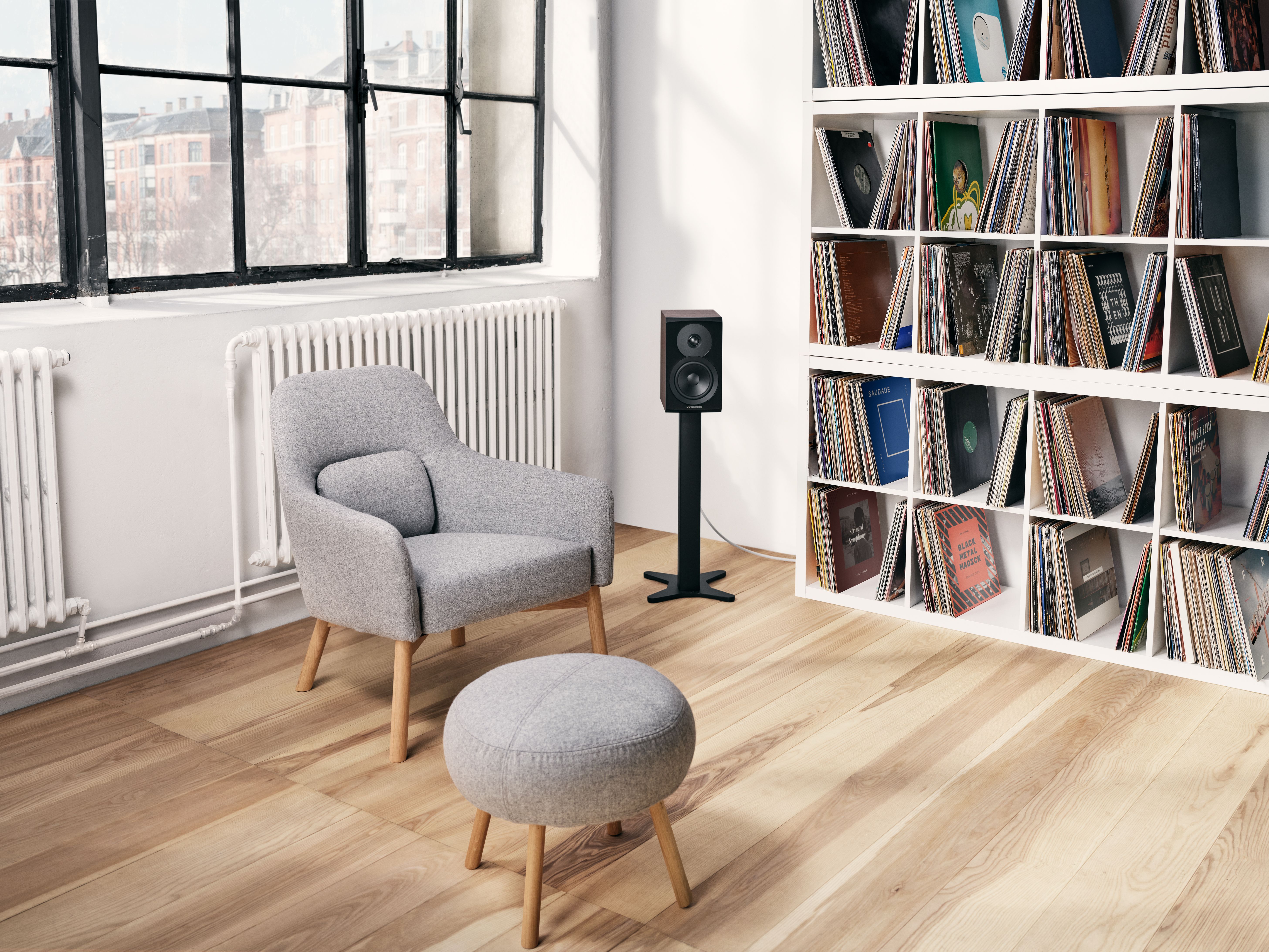 Dynaudio 248574 Полочная акустика Dynaudio New Emit 10 black, цвет: Чёрный