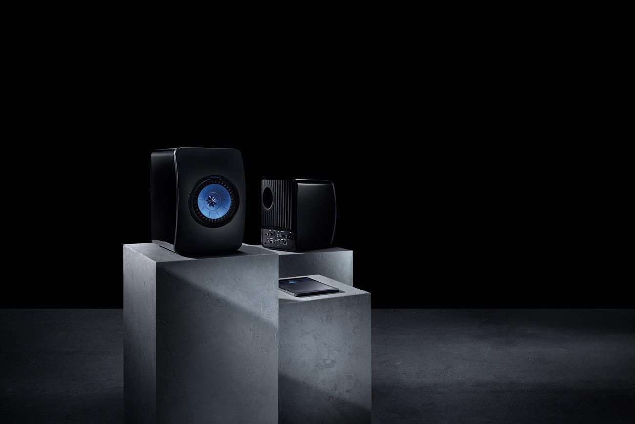 Kef 228485 Полочная акустика KEF LS50 Wireless Titanium Grey/Red, цвет: Серый