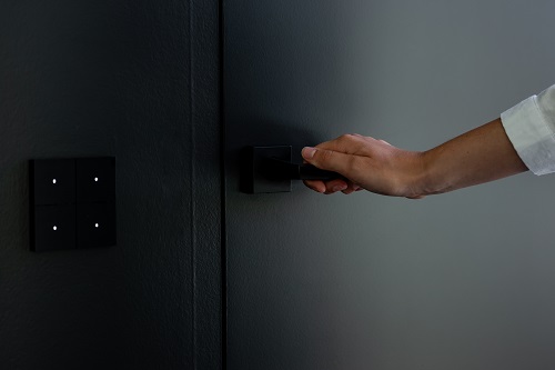 Tense KNX_INTAB4 Сенсорный выключатель KNX Intensity Alu Black 4F, цвет: Чёрный