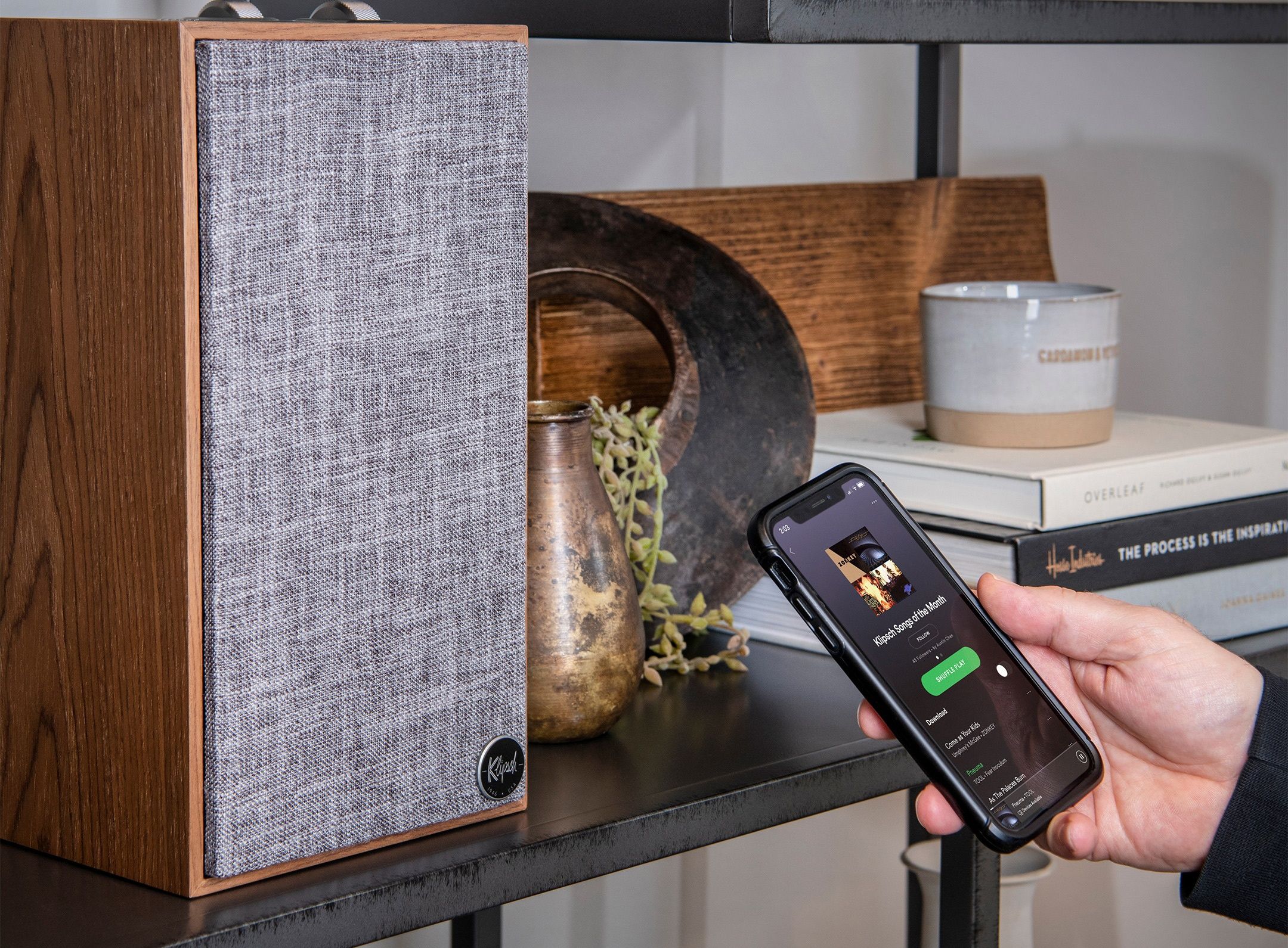 Klipsch 229893 Полочная акустика Klipsch The Fives Walnut, цвет: Темно - коричневое дерево