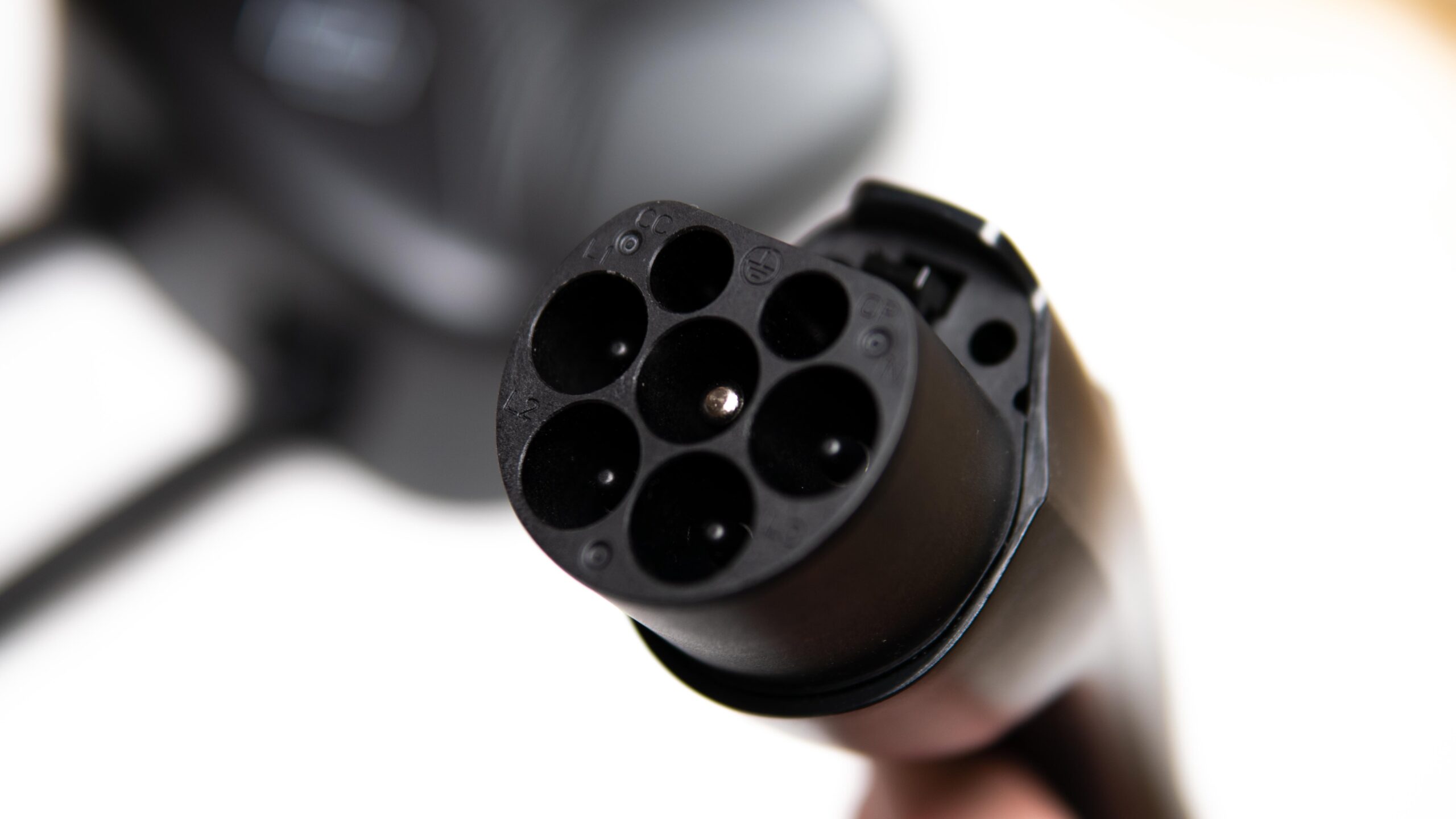 Simple Energy SE-AC-3-GB/T/SH Зарядная станция 3,5 кВт GB/T/Schuko Sputnik