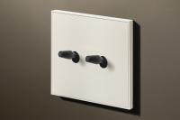 Lithoss LI0010135 Двухпозиционный переключатель Cockpit, цвет: Белый / Черный, оттенок: Матовый RAL9010 / (текстурированный конус)