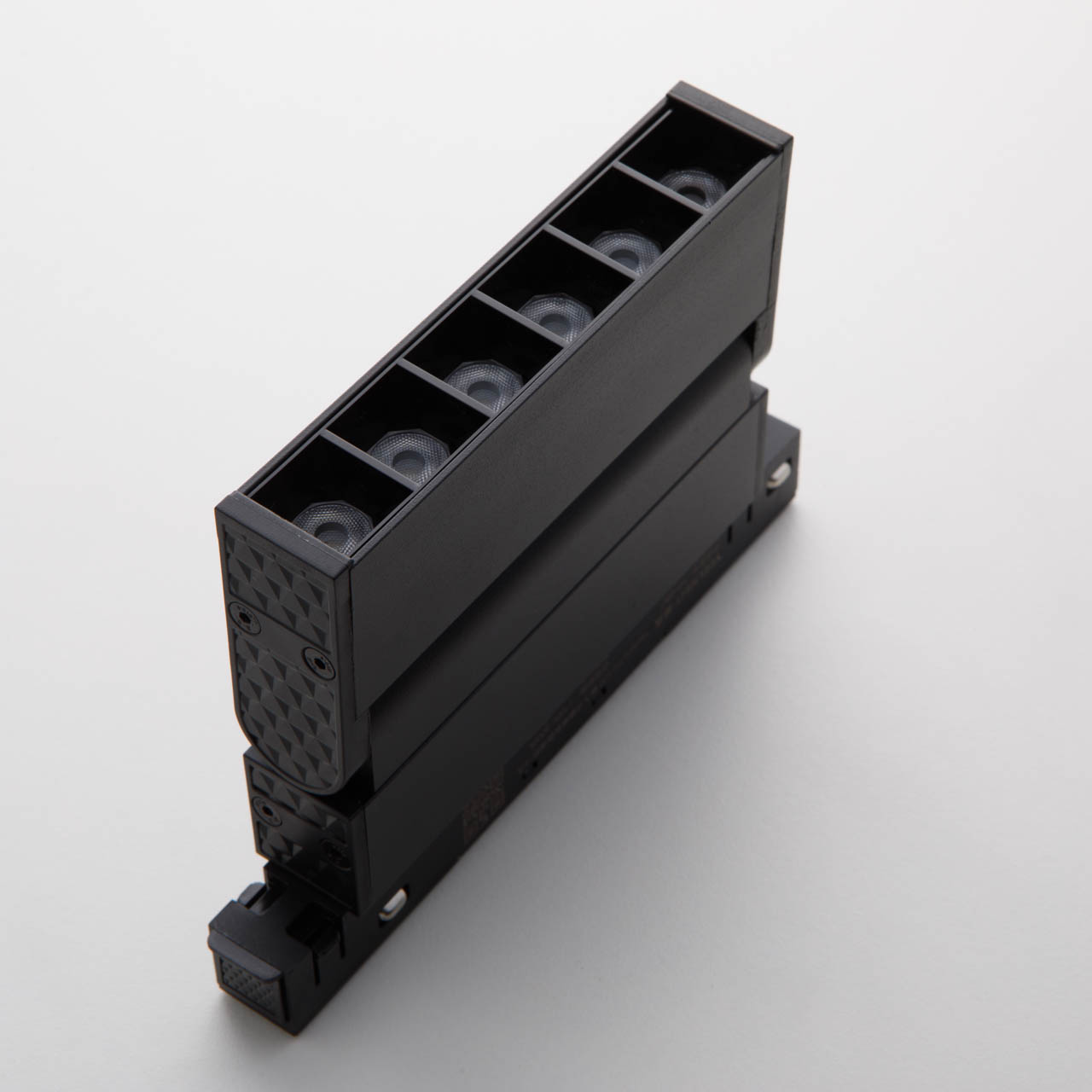 Yeelight YP-0061 Трековый светильник Yeelight Pro E20 магнитный, гриль, поворотный, малый, 6 спотов в контуре, черный YP-0061