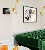 Zennio ZVIZ40GW Сенсорная панель KNX Z40, емкостной ЖК дисплей 4.1” с фоновой подсветкой, цвет: глянцевый белый